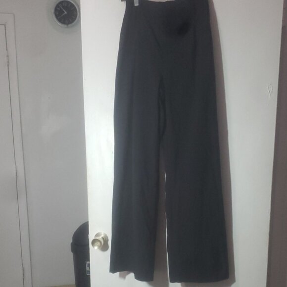 ALO Yoga Black Relaxed Pants - Picture 1 of 11